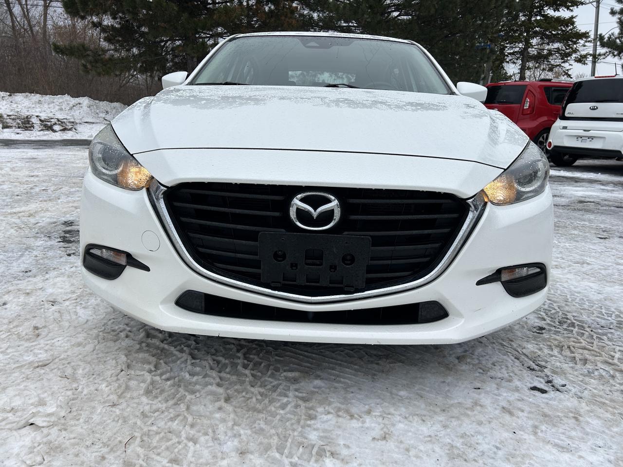 2017 Mazda Mazda3 Sport GS ONE OWNER Photo