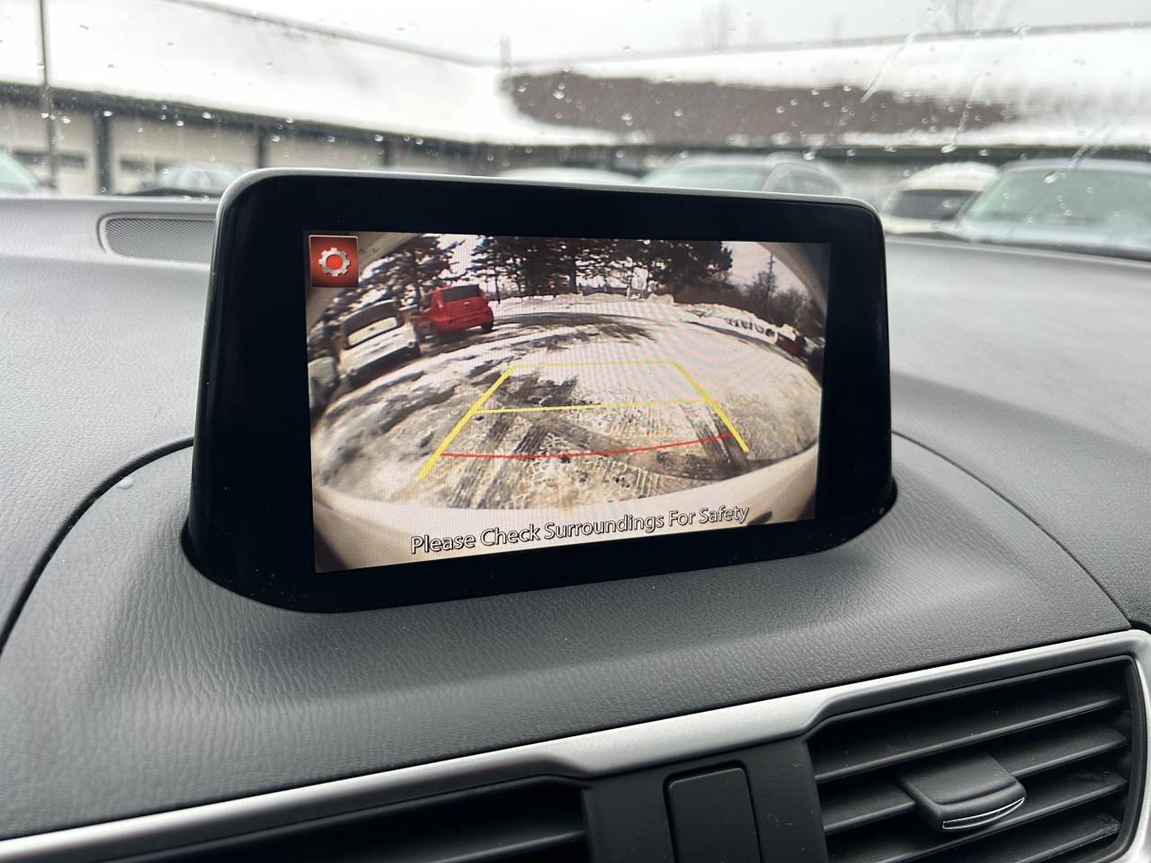 2017 Mazda Mazda3 Sport GS ONE OWNER Photo