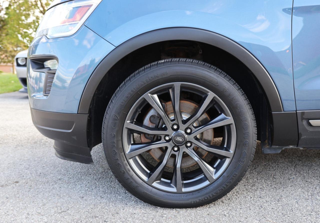 2019 Ford Explorer XLT-4WD-7 PASS/NAV/LEATHER/PANOROOF/B CAM/P SEATS/ Photo