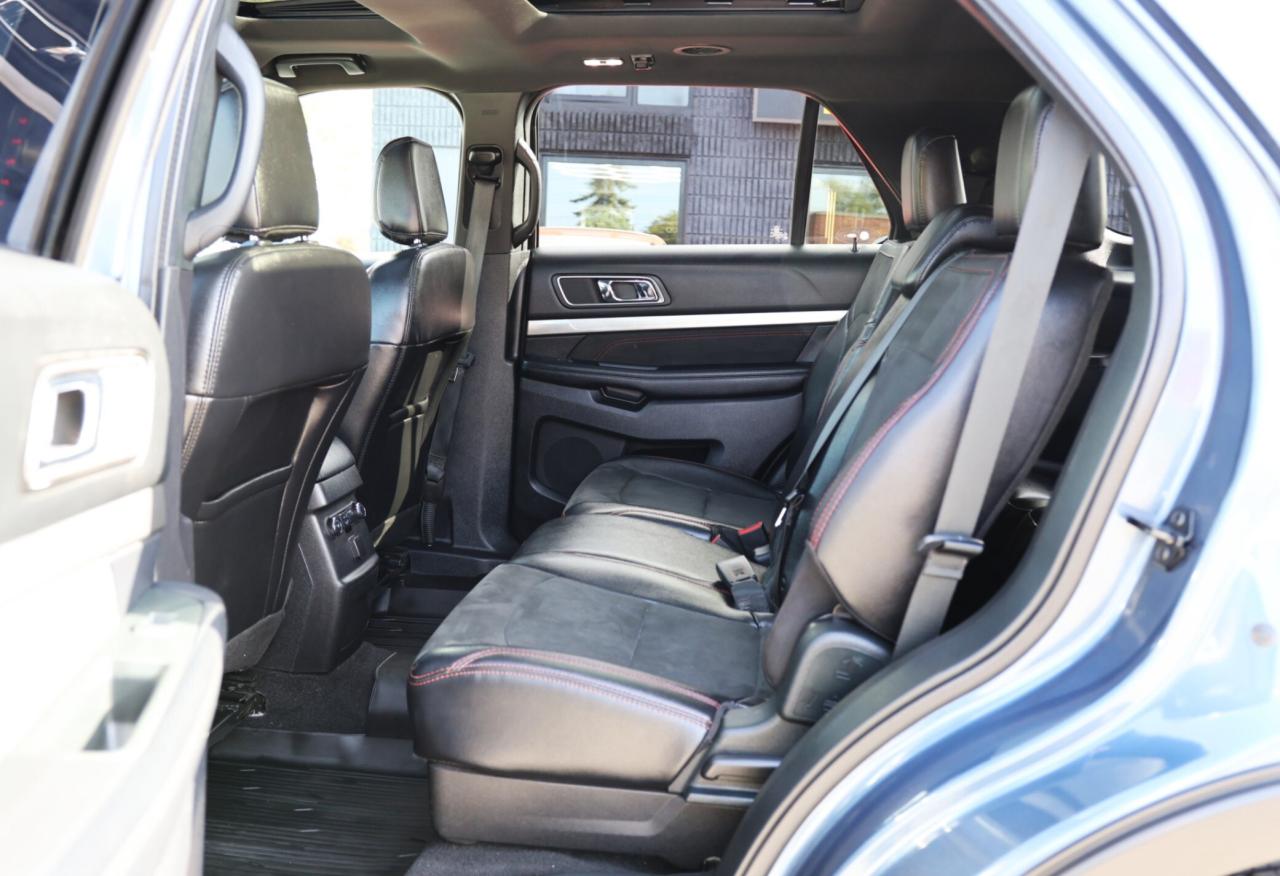 2019 Ford Explorer XLT-4WD-7 PASS/NAV/LEATHER/PANOROOF/B CAM/P SEATS/ Photo