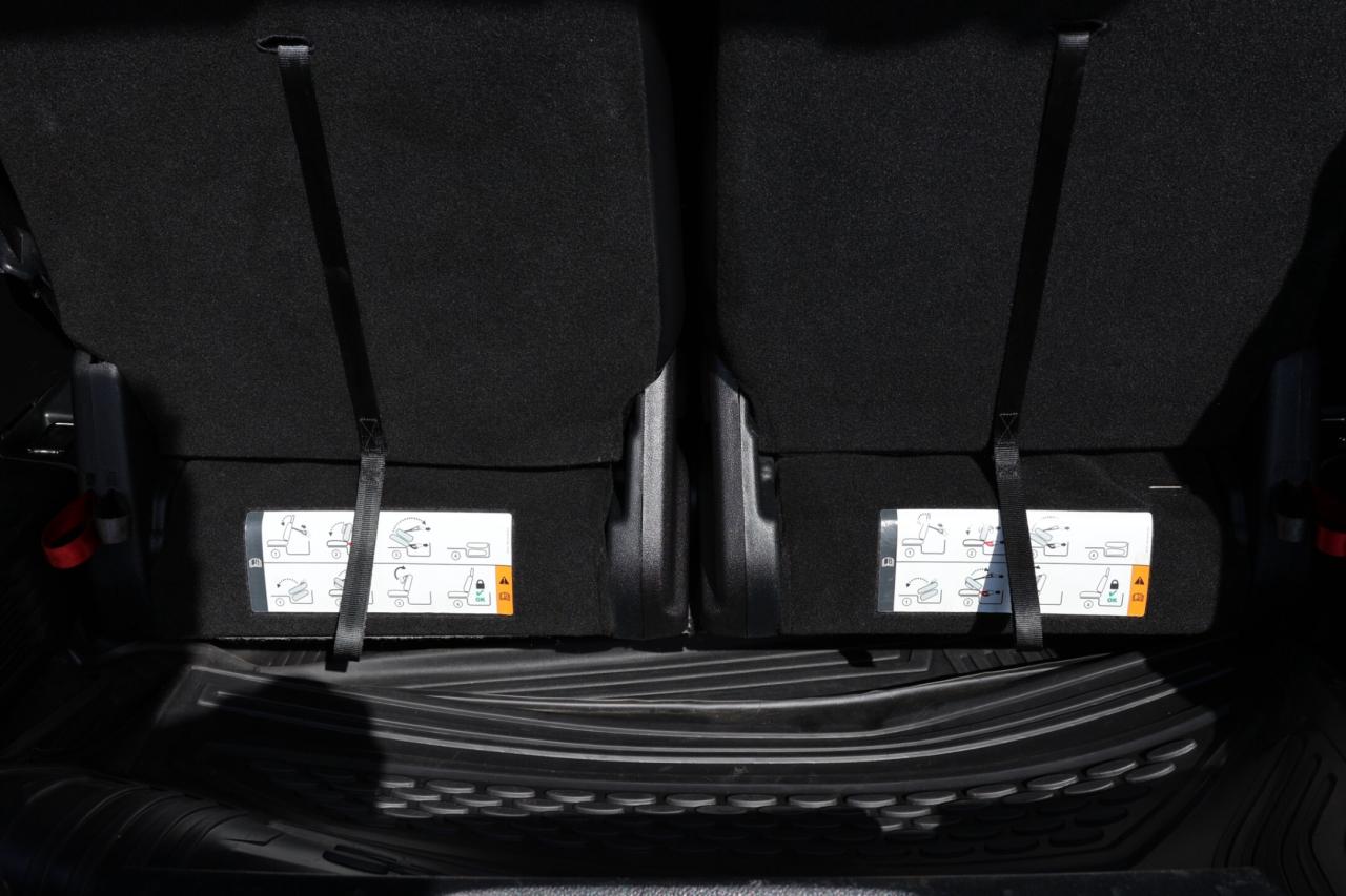 2019 Ford Explorer XLT-4WD-7 PASS/NAV/LEATHER/PANOROOF/B CAM/P SEATS/ Photo