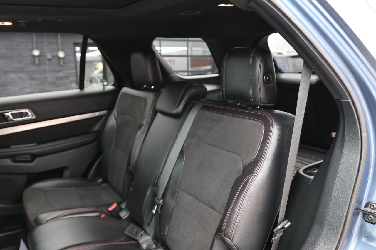 2019 Ford Explorer XLT-4WD-7 PASS/NAV/LEATHER/PANOROOF/B CAM/P SEATS/ Photo