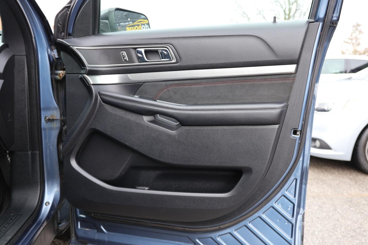 2019 Ford Explorer XLT-4WD-7 PASS/NAV/LEATHER/PANOROOF/B CAM/P SEATS/ Photo