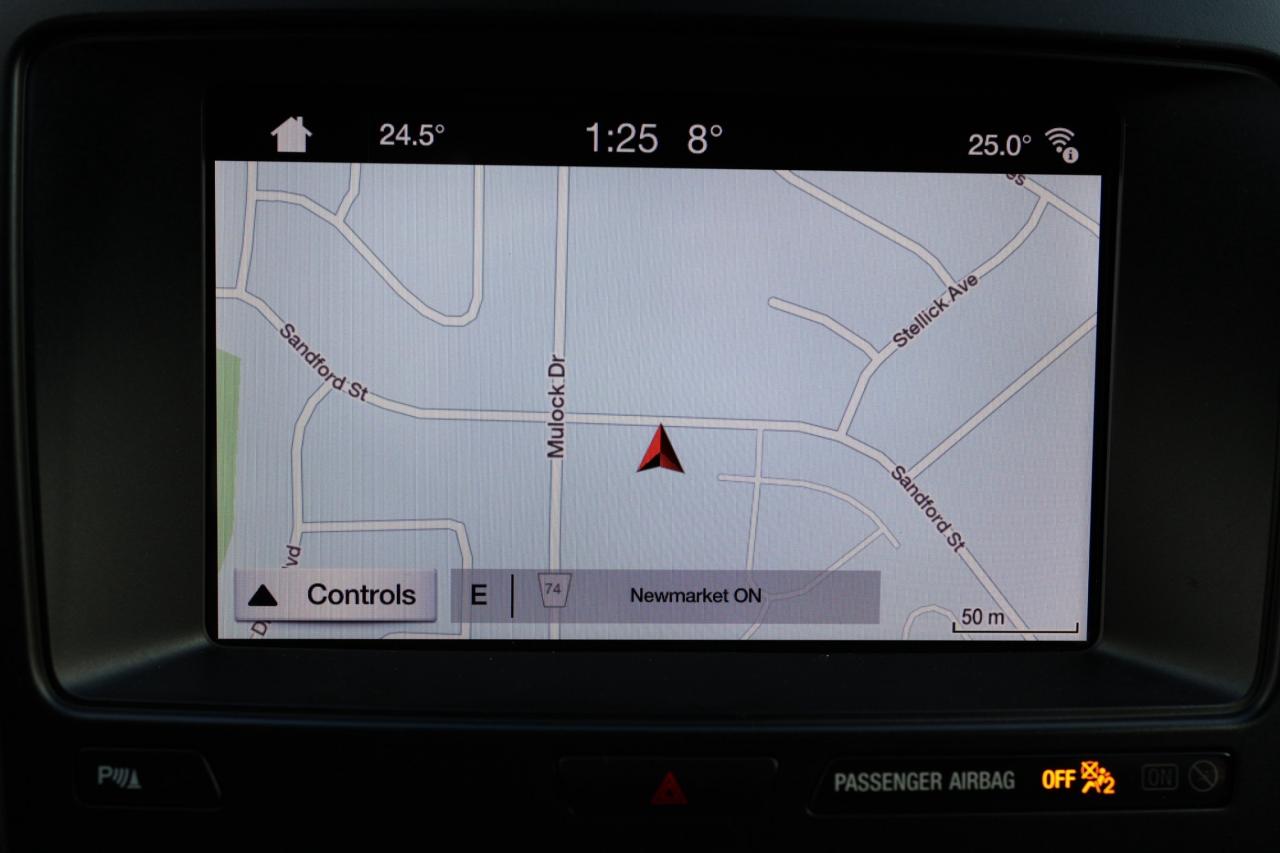 2019 Ford Explorer XLT-4WD-7 PASS/NAV/LEATHER/PANOROOF/B CAM/P SEATS/ Photo