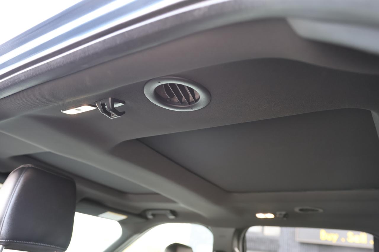 2019 Ford Explorer XLT-4WD-7 PASS/NAV/LEATHER/PANOROOF/B CAM/P SEATS/ Photo