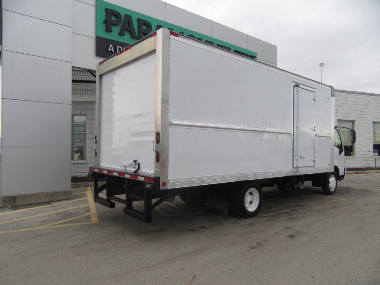 2020 Hino 195 DIESEL 20FT ALUM BOX & CARRIER S7 REEFER SYSTEM Photo2