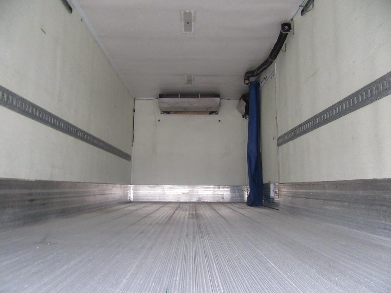 2020 Hino 195 DIESEL 20FT ALUM BOX & CARRIER S7 REEFER SYSTEM Photo