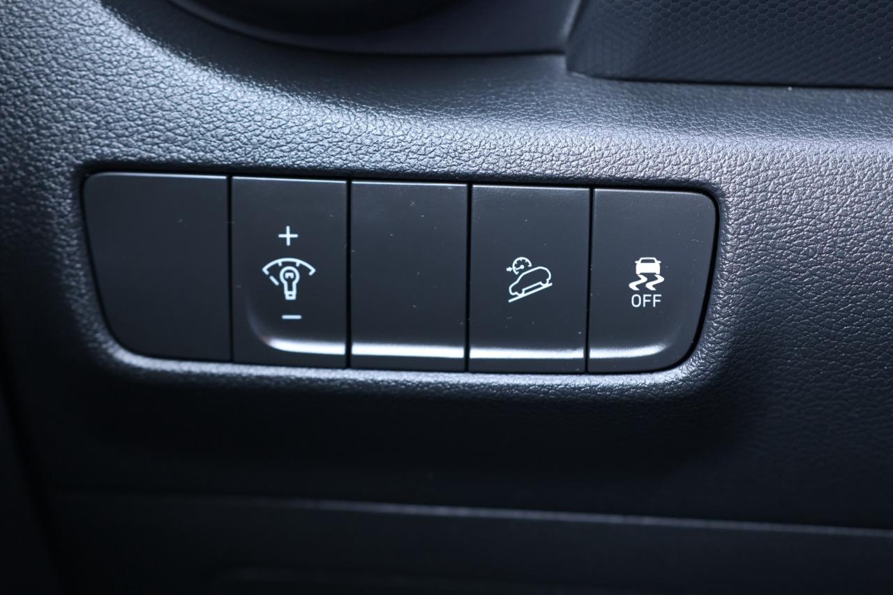 2022 Hyundai KONA ESSENTIAL-AWD/REMOTE START/ADAPT CRUISE/CARPLAY/LA Photo