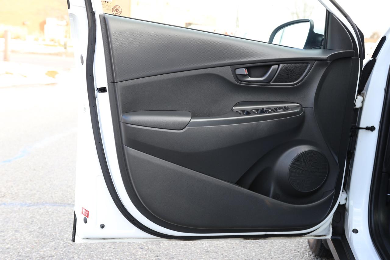 2022 Hyundai KONA ESSENTIAL-AWD/REMOTE START/ADAPT CRUISE/CARPLAY/LA Photo