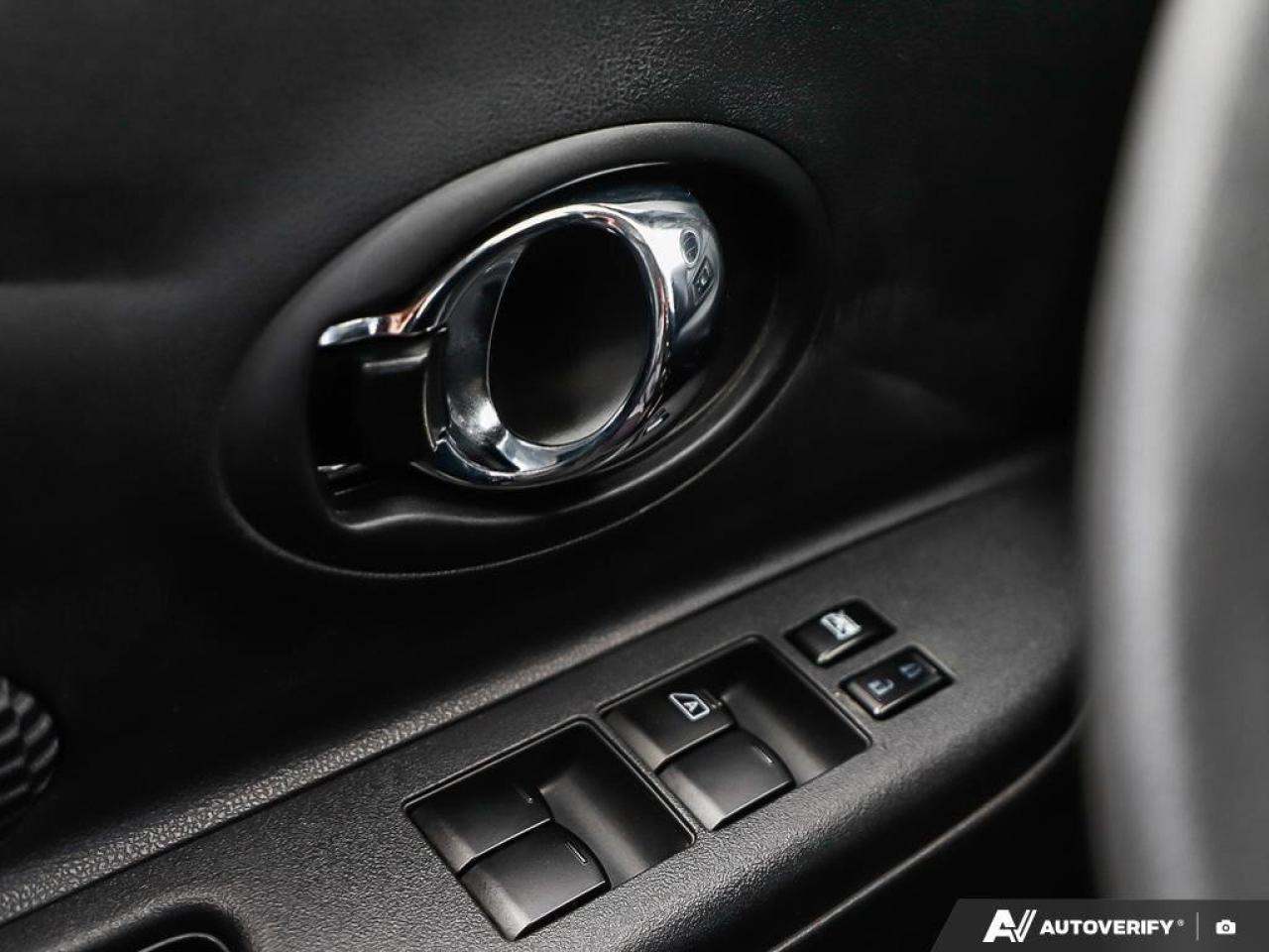 2016 Nissan Micra SVCERTIFIED AS-TRADED, ACCIDENT-FREE, AUTO, CLOTH, Photo