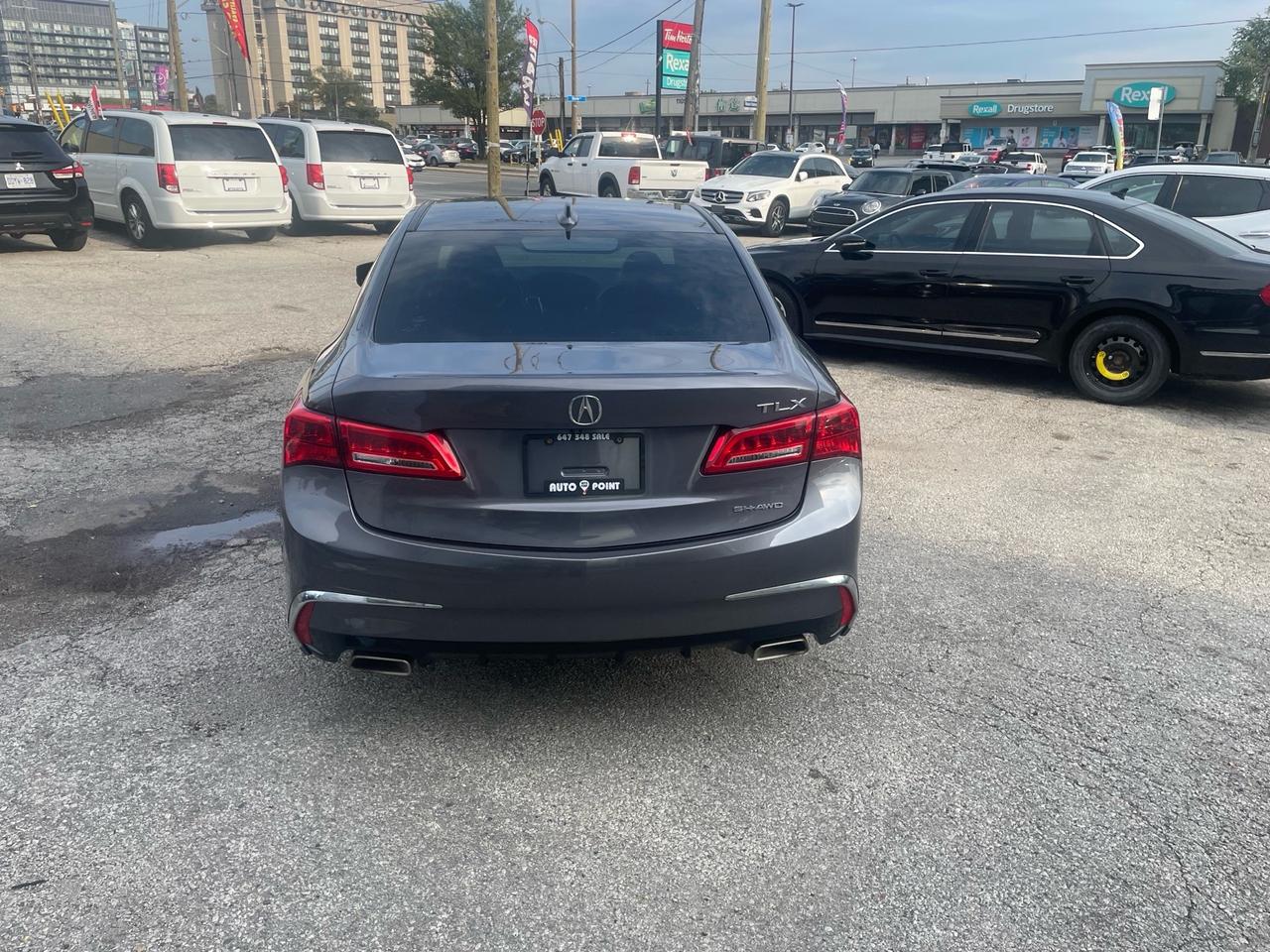 2018 Acura TLX SH-AWD Sedan Photo