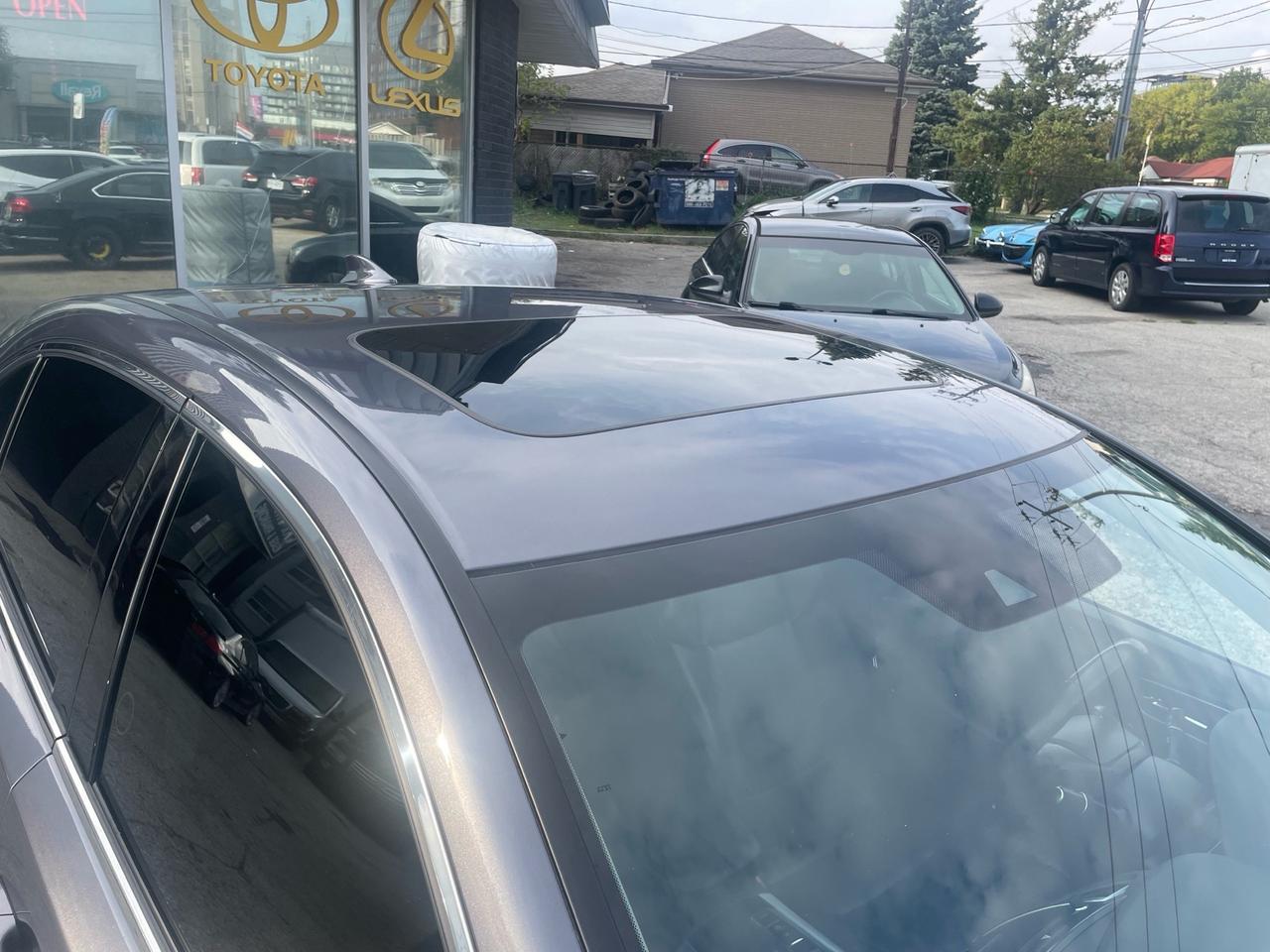 2018 Acura TLX SH-AWD Sedan Photo