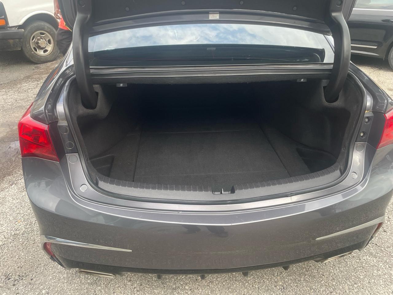 2018 Acura TLX SH-AWD Sedan Photo