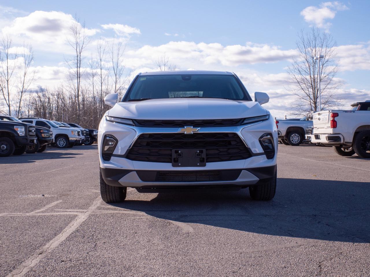 2024 Chevrolet Blazer LT- 10.2-inch Touchscreen Photo