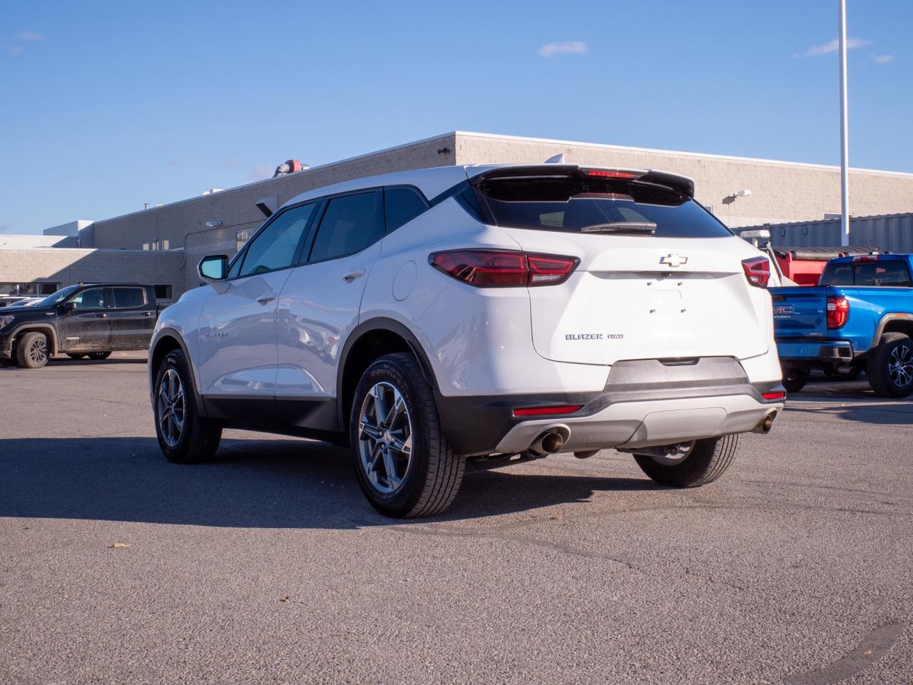 2024 Chevrolet Blazer LT- 10.2-inch Touchscreen Photo
