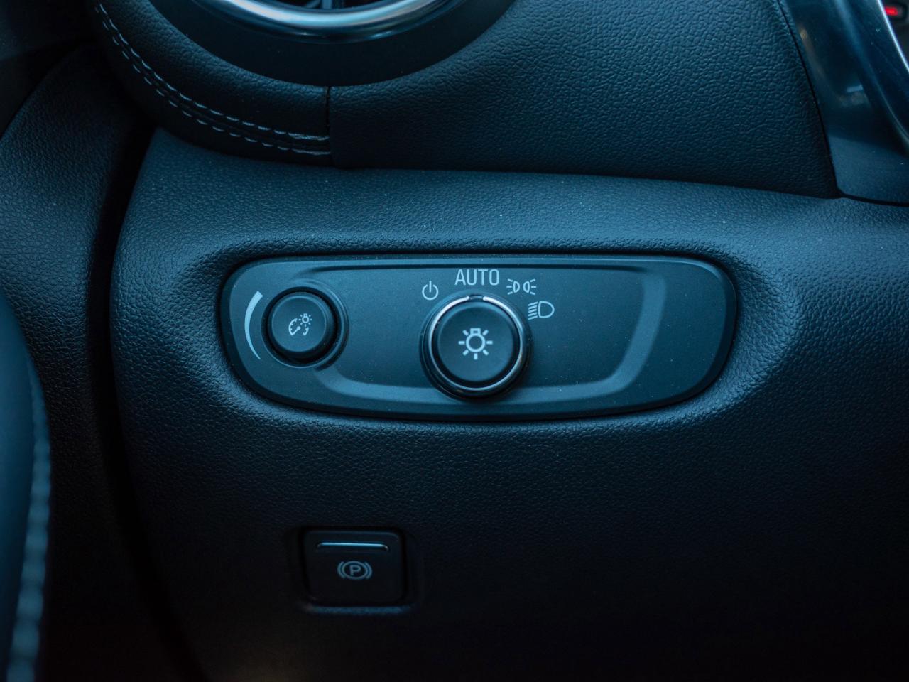 2024 Chevrolet Blazer LT- 10.2-inch Touchscreen Photo