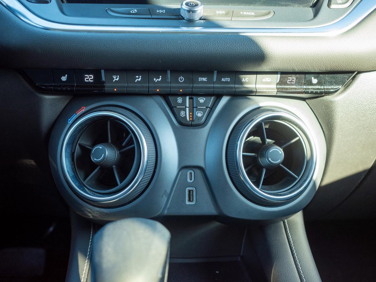 2024 Chevrolet Blazer LT- 10.2-inch Touchscreen Photo