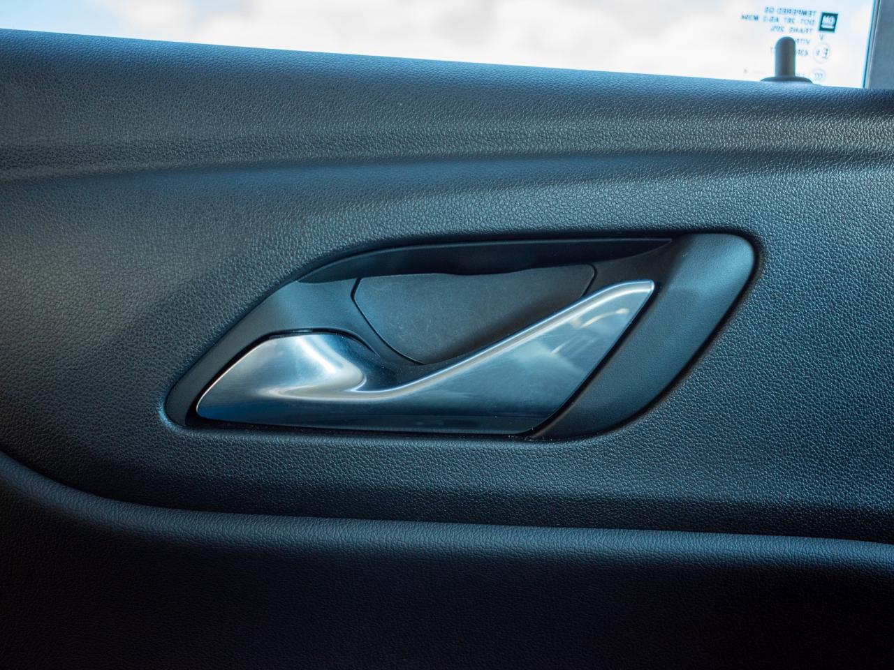 2024 Chevrolet Blazer LT- 10.2-inch Touchscreen Photo