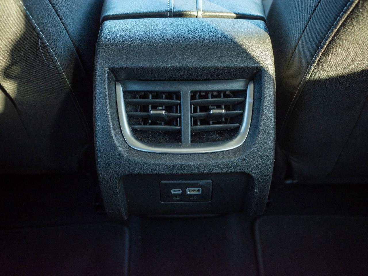 2024 Chevrolet Blazer LT- 10.2-inch Touchscreen Photo