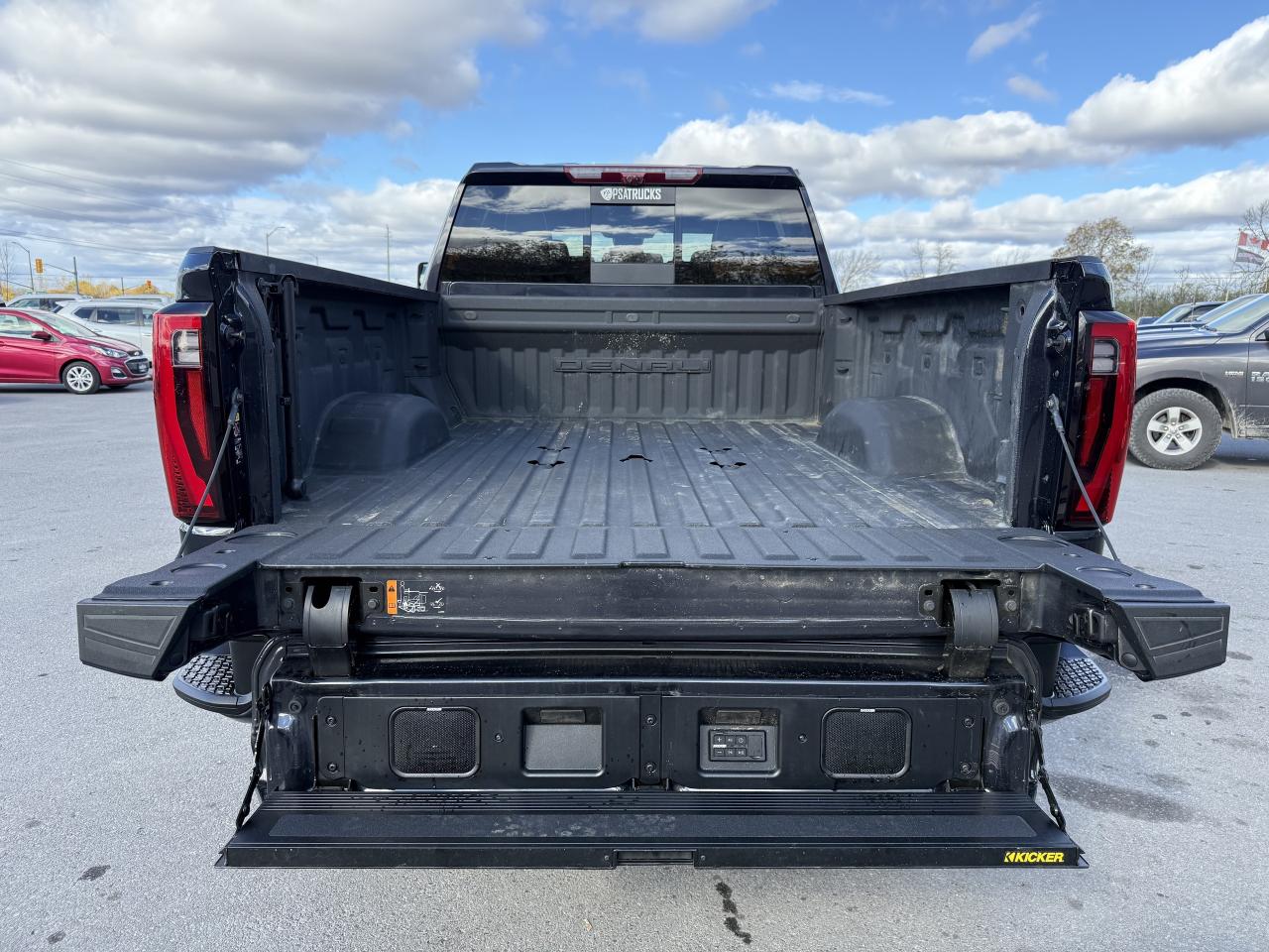 2024 GMC SIERRA 2500HD DENALI ULTIMATE BDS LIFT/WHEEL/TIRE PKG!! Photo