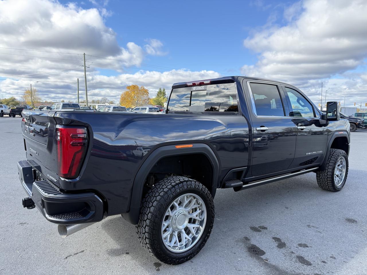 2024 GMC SIERRA 2500HD DENALI ULTIMATE BDS LIFT/WHEEL/TIRE PKG!! Photo