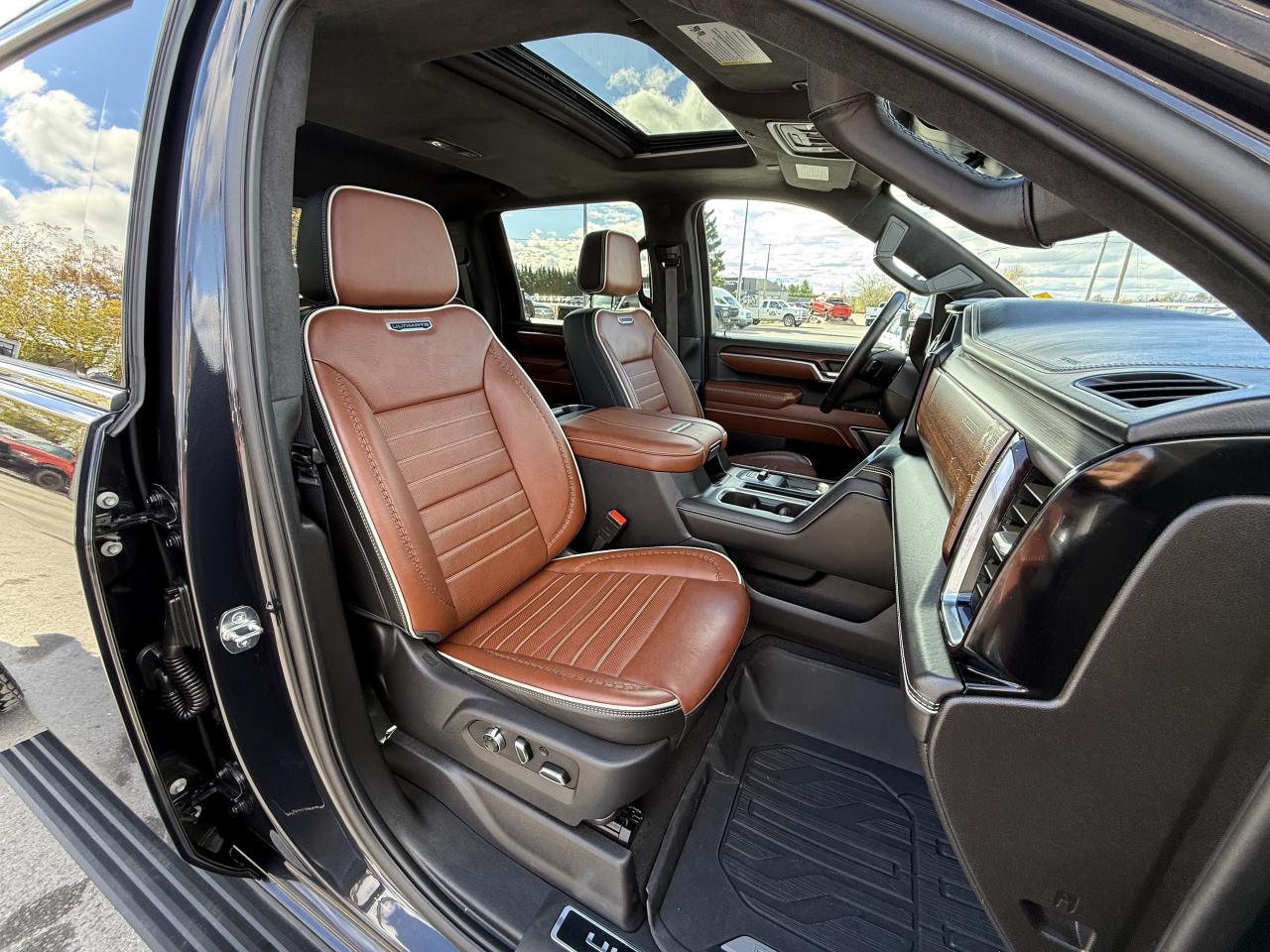 2024 GMC SIERRA 2500HD DENALI ULTIMATE BDS LIFT/WHEEL/TIRE PKG!! Photo