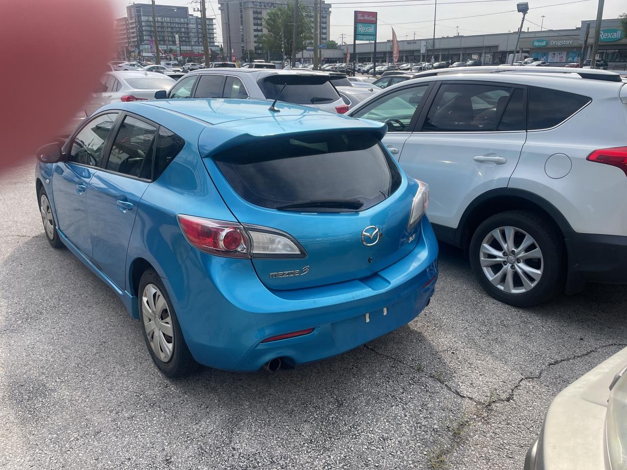 2010 Mazda MAZDA3 4dr HB Sport GS Photo3