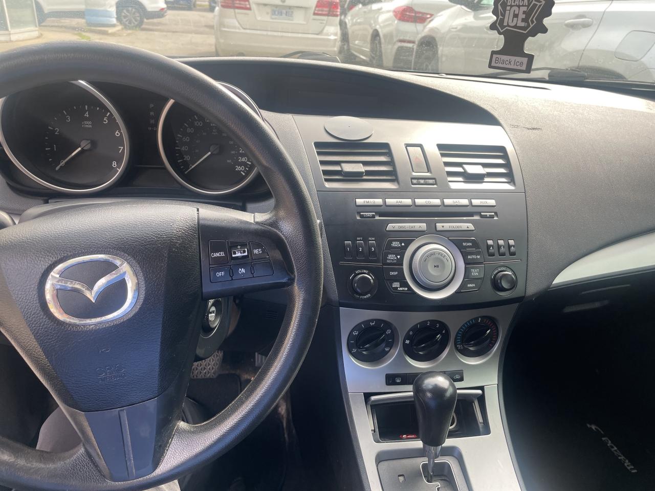 2010 Mazda MAZDA3 4dr HB Sport GS Photo