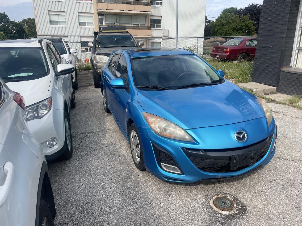 2010 Mazda MAZDA3 4dr HB Sport GS Photo