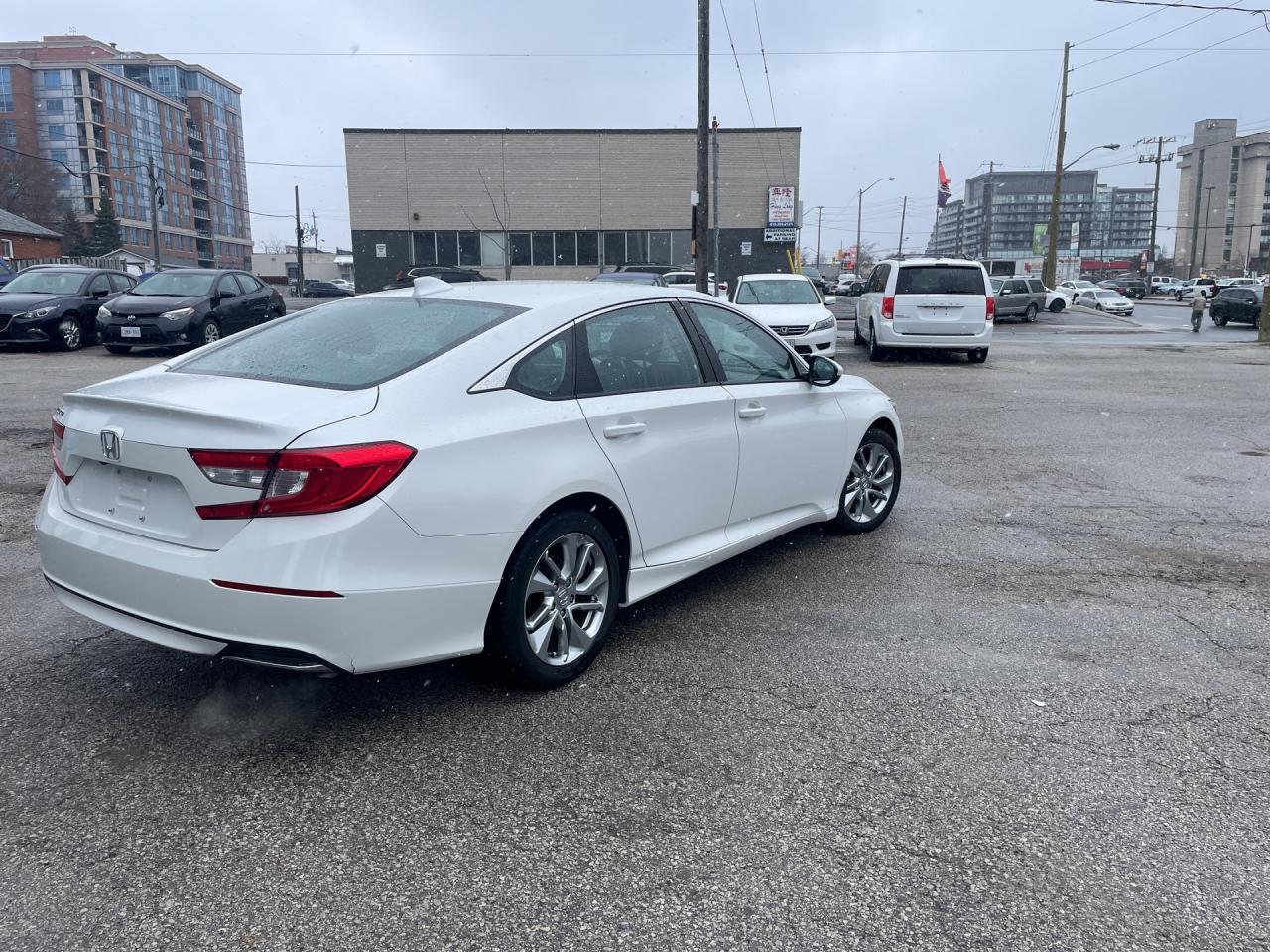 2018 Honda Accord LX CVT Photo