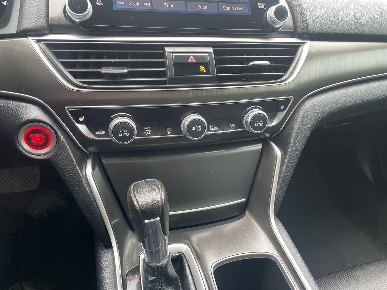 2018 Honda Accord LX CVT Photo