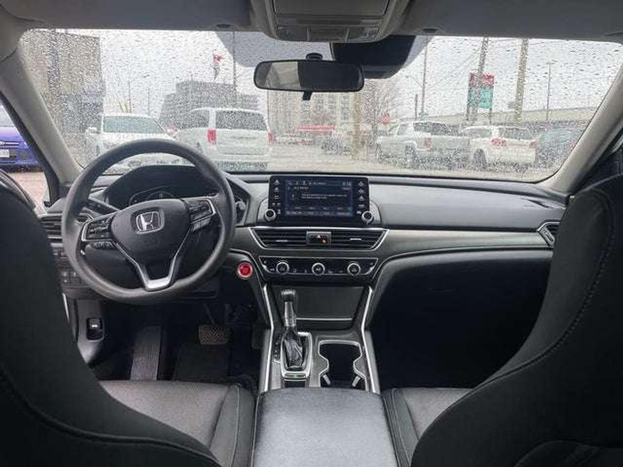 2018 Honda Accord LX Photo