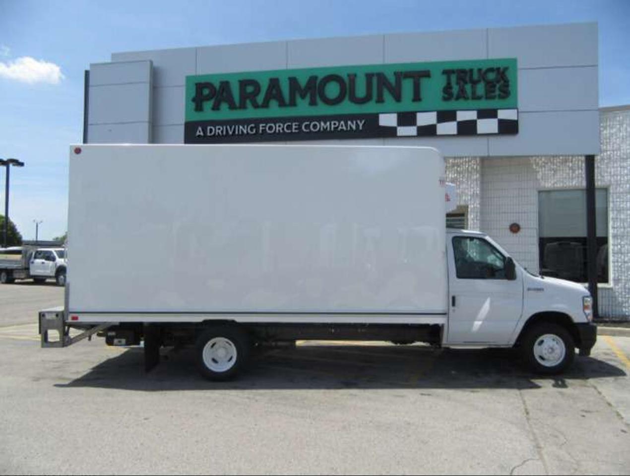 2023 Ford E-450 GAS 16FT HIGH BOX LIFTGATE & NEW REEFER SYSTEM Photo5