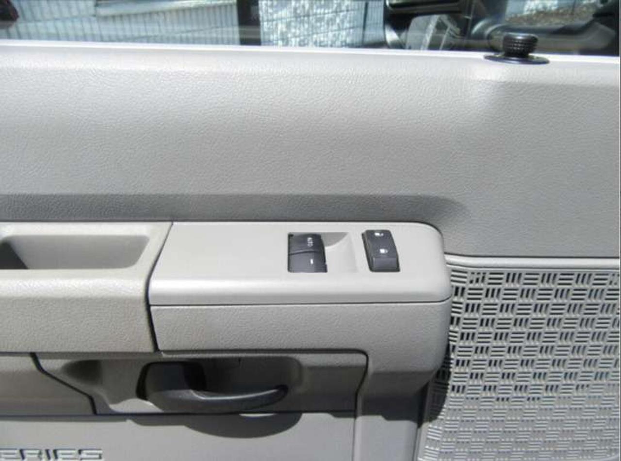 2023 Ford E-450 GAS 16FT HIGH BOX LIFTGATE & NEW REEFER SYSTEM Photo