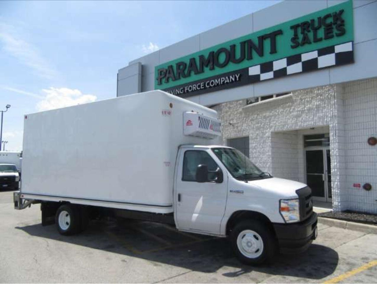 2023 Ford E-450 GAS 16FT HIGH BOX LIFTGATE & NEW REEFER SYSTEM Photo0