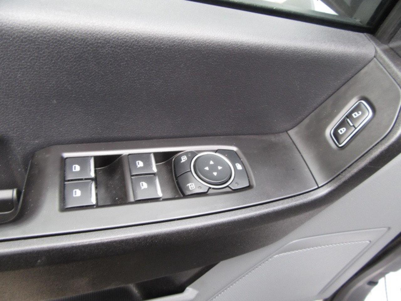 2023 Ford F-550 CREW CAB 4X4 DIESEL WITH 12FT STEEL DUMP BOX Photo