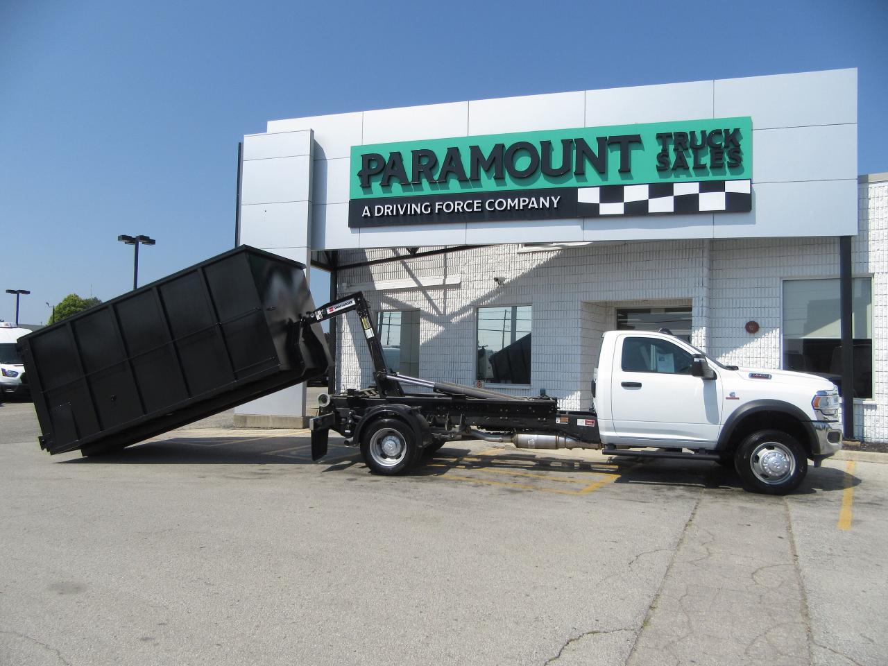 2024 RAM 5500 DIESEL REG CAB 4X4 NEW SWAPLOADER HOOK LIFT / BIN Photo