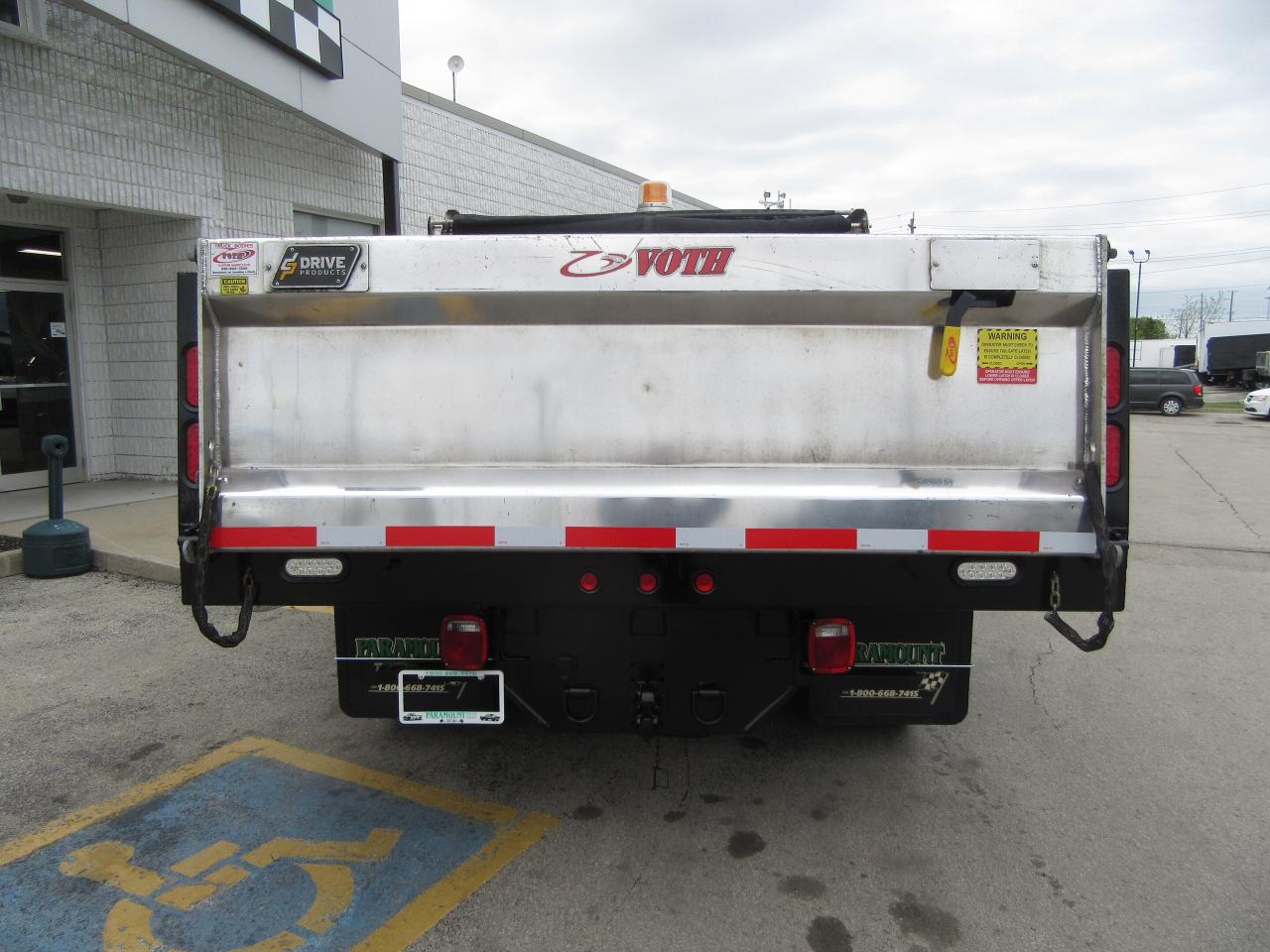 2023 Chevrolet 3500 SILVERADO CREW CAB 4X4 DUMP BOX EXTENDED WARRANTY Photo