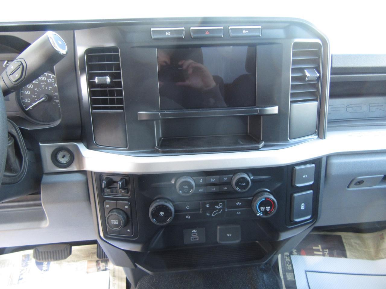 2024 Ford F-550 DIESEL 4X4 REG CAB 16FT ALUMINUM BOX & RAMP  X 6 Photo