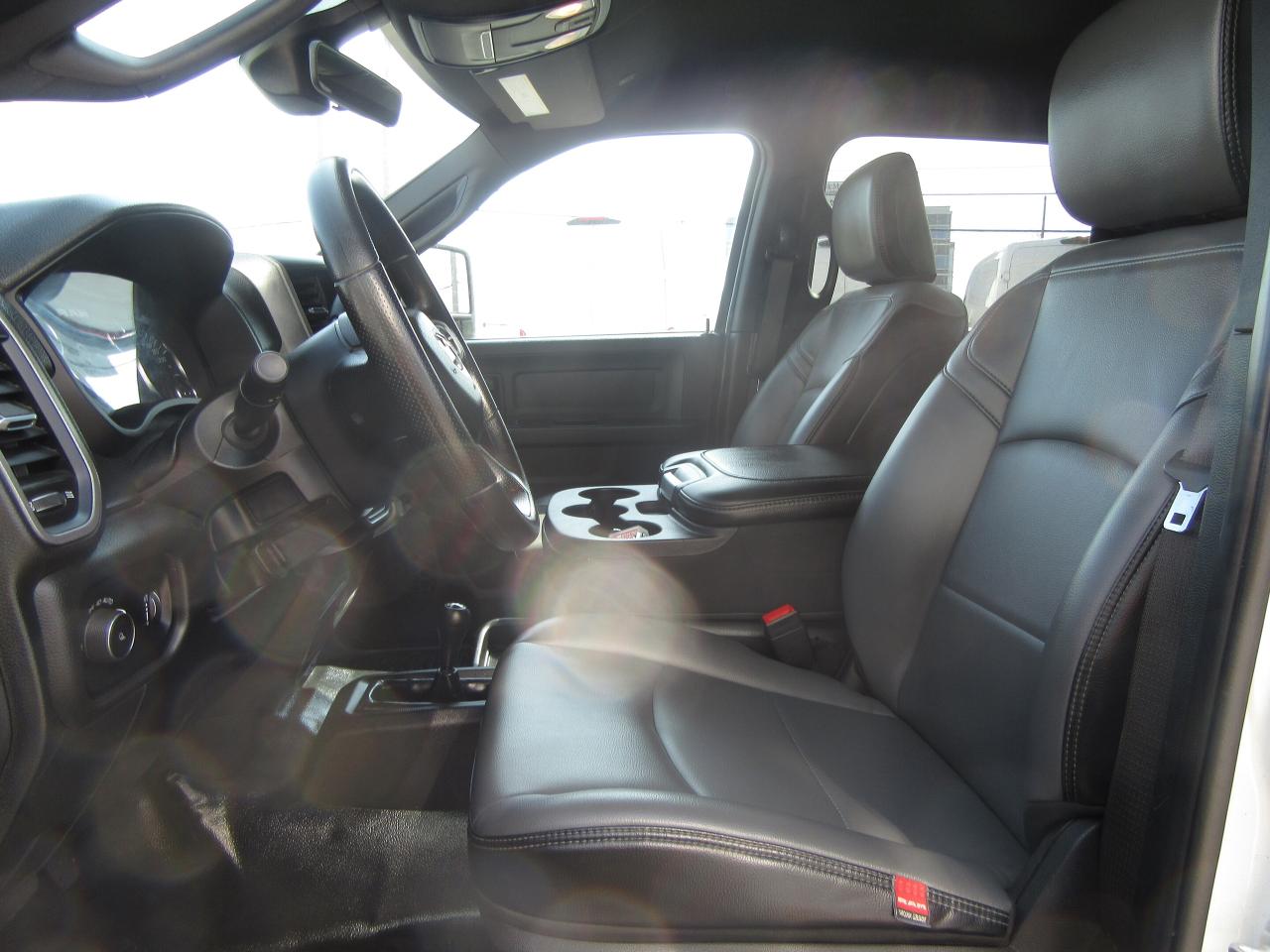 2024 RAM 3500 HD CREW CAB 4X4 DIESEL 8FT LONG BOX PICKUP TRUCK Photo