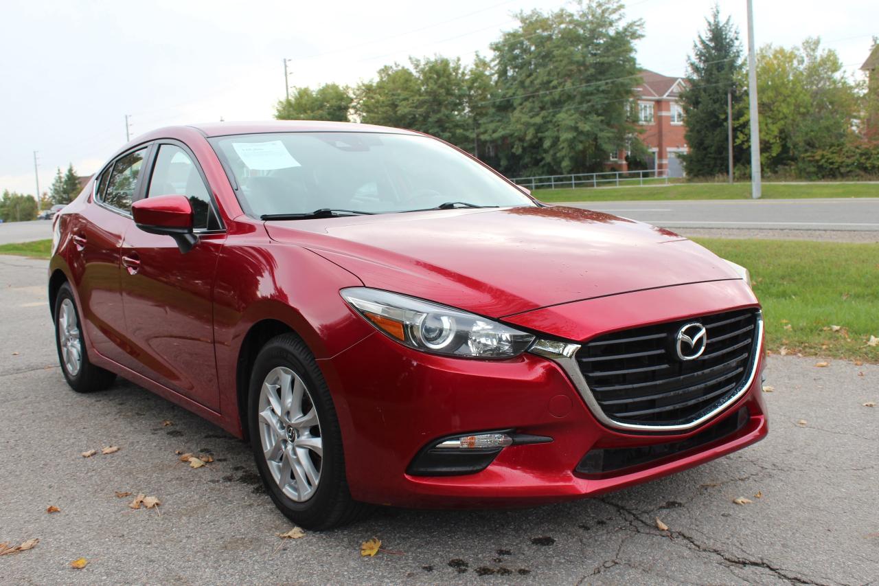 2018 Mazda MAZDA3 GS Auto, Leather Seats, No Accidents Photo
