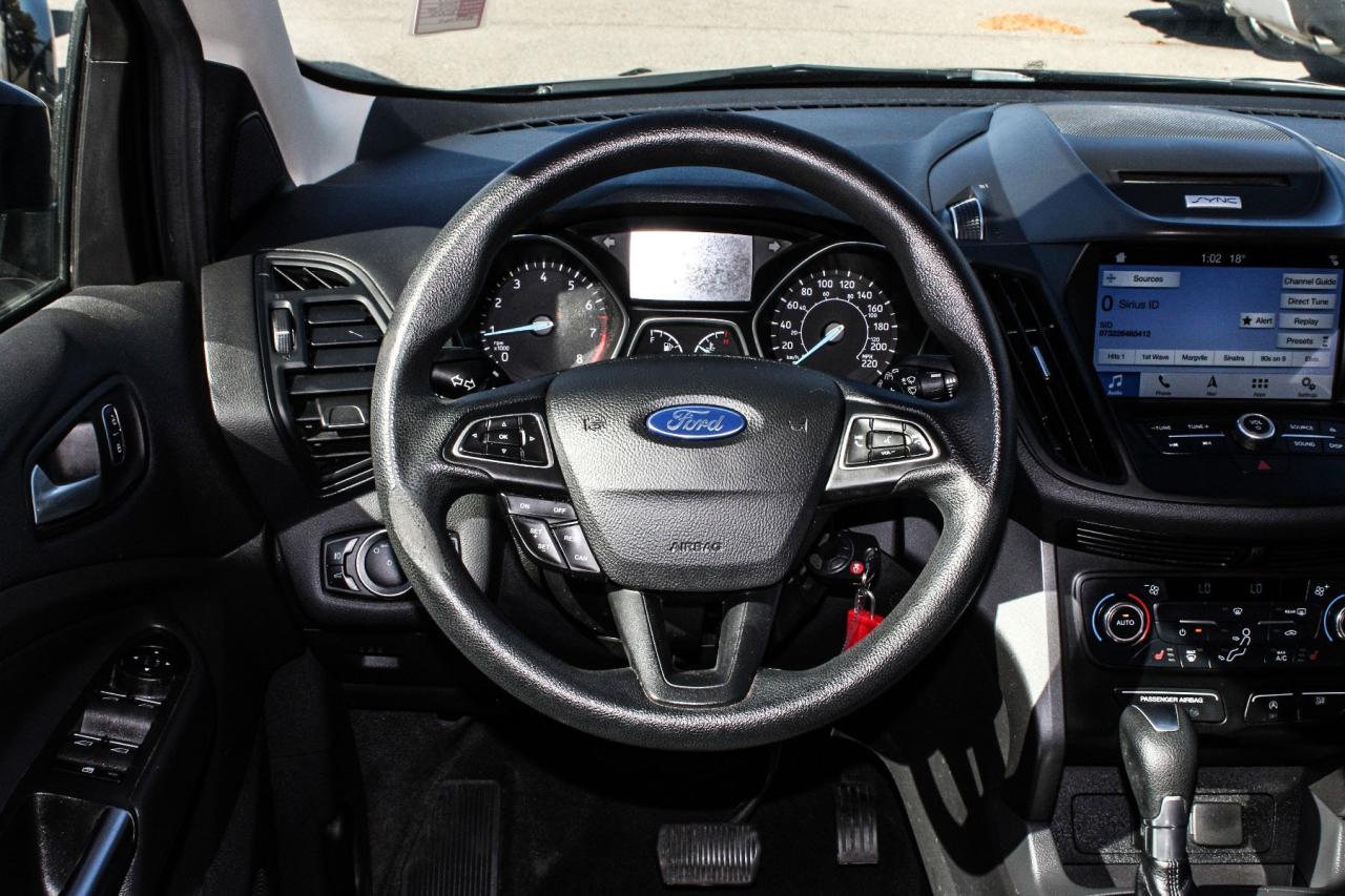 2017 Ford Escape FWD SE  Gps SiriusXM HtdSeats Gps Photo