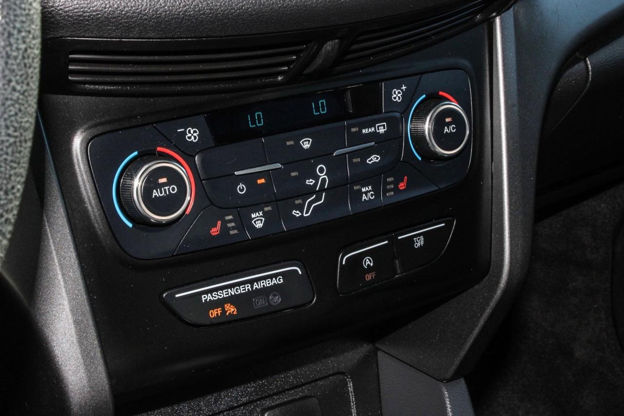 2017 Ford Escape FWD SE  Gps SiriusXM HtdSeats Gps Photo