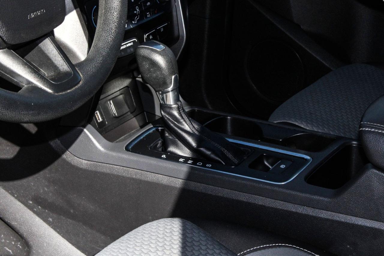 2017 Ford Escape FWD SE  Gps SiriusXM HtdSeats Gps Photo