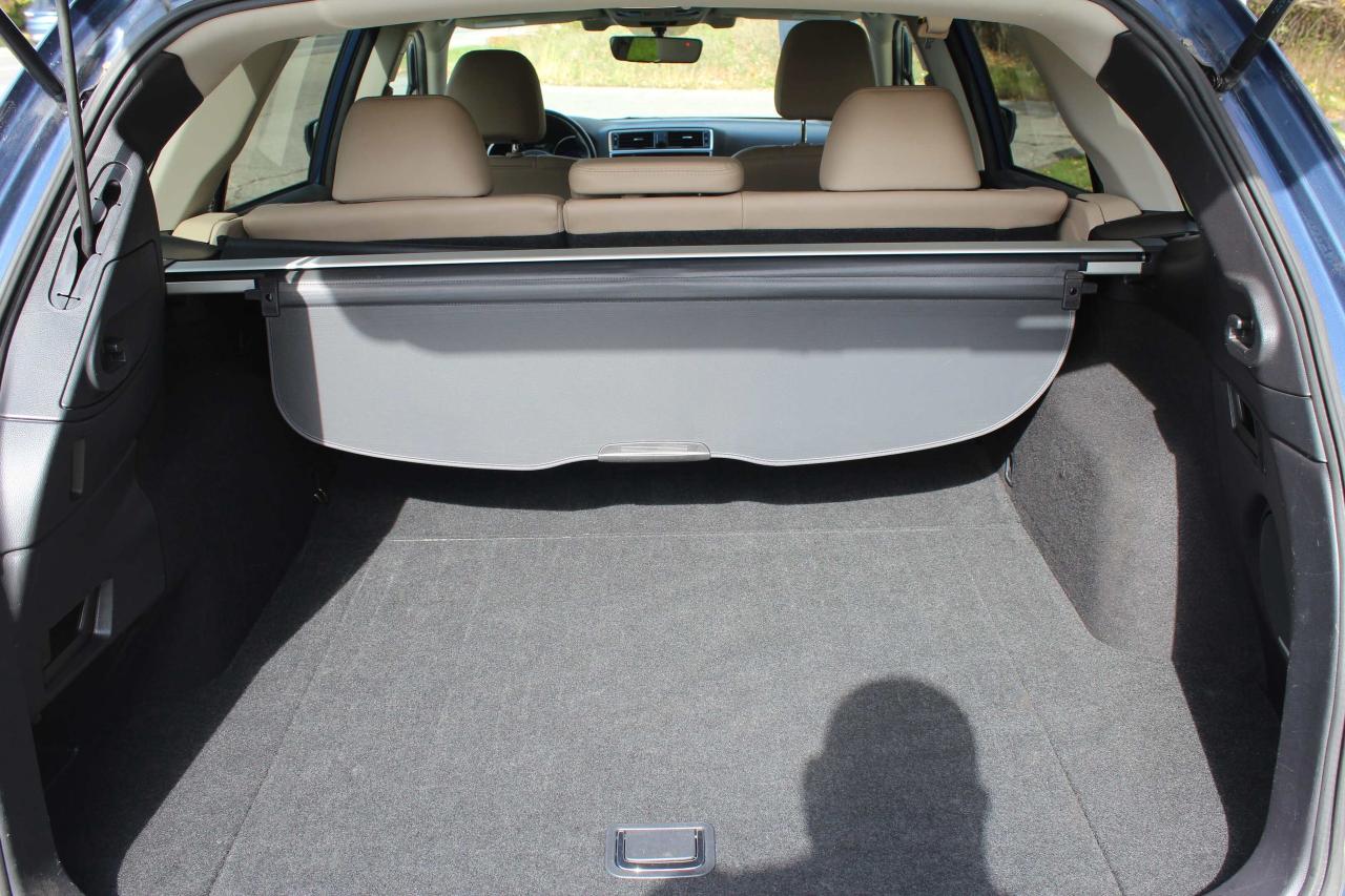 2019 Subaru Outback 2.5i Limited w/EyeSight Pkg, No Accidents Photo