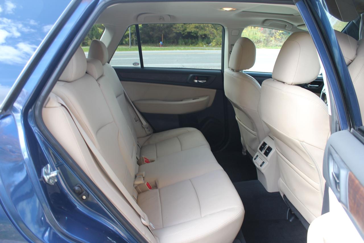 2019 Subaru Outback 2.5i Limited w/EyeSight Pkg, No Accidents Photo