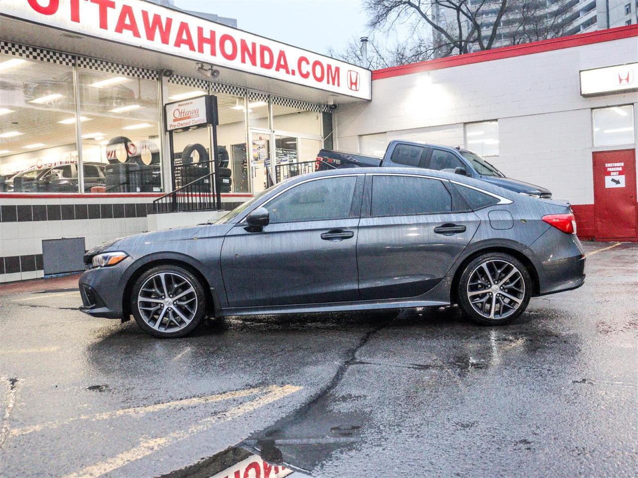 2023 Honda Civic TOURING LEATHER NAVI SUNROOF Photo