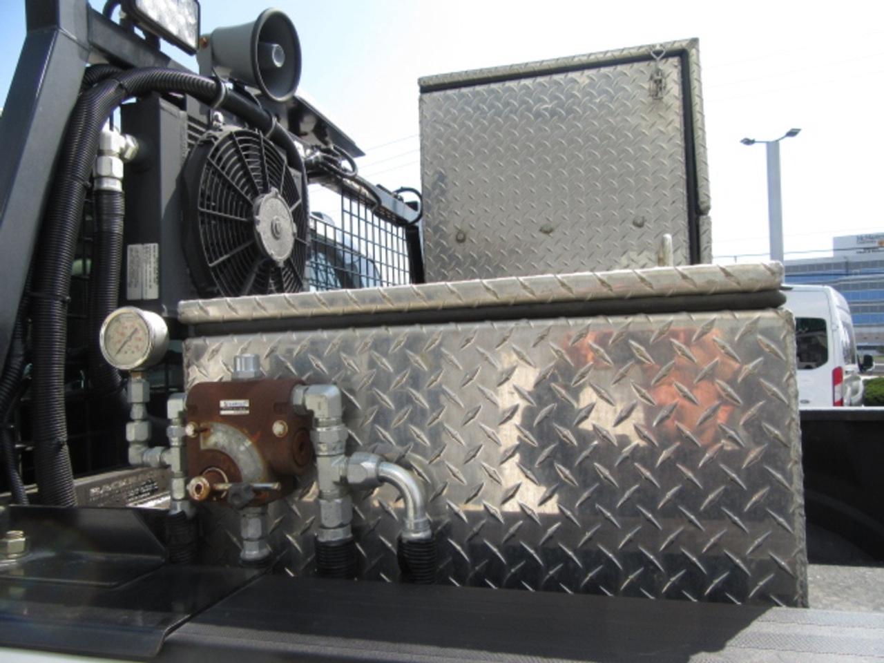 2022 Ford F-250 GAS 4X4 EXT CAB WITH HI-RAIL PACKAGE. Photo