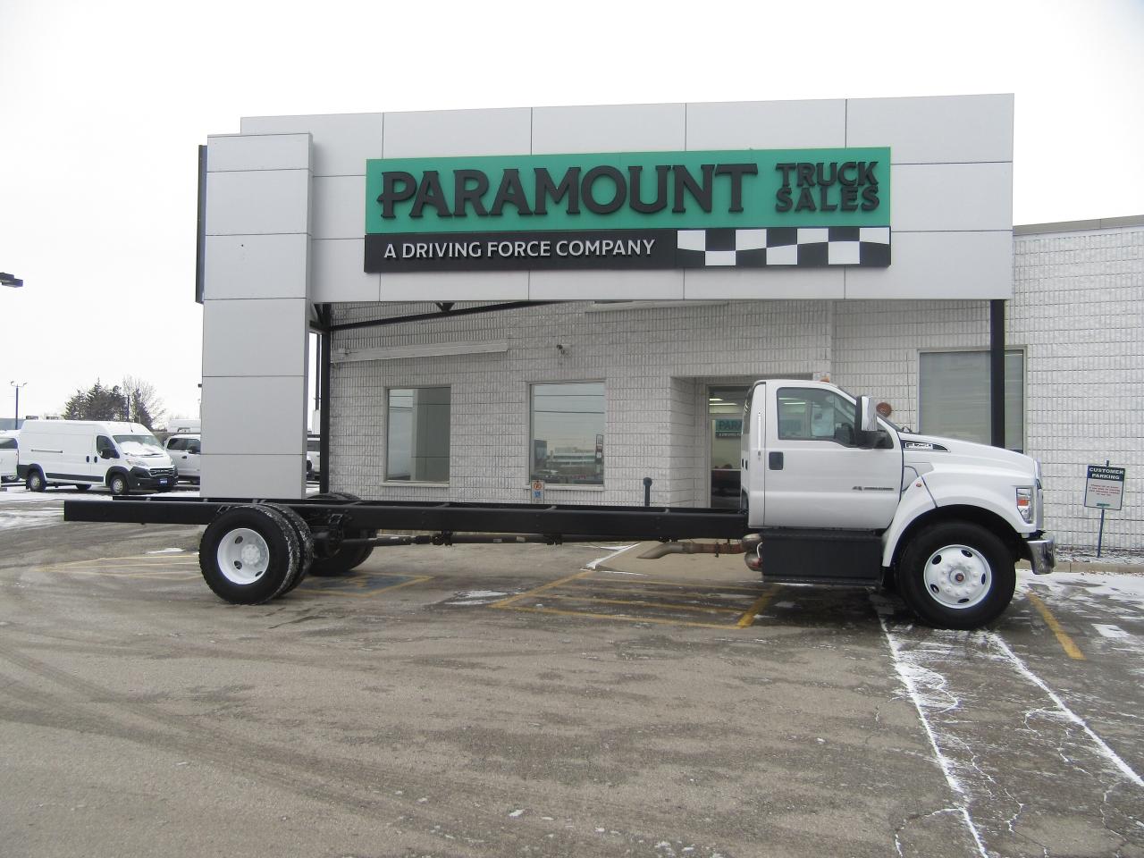 2022 Ford F-750 DIESEL CAB & CHASSIS Photo