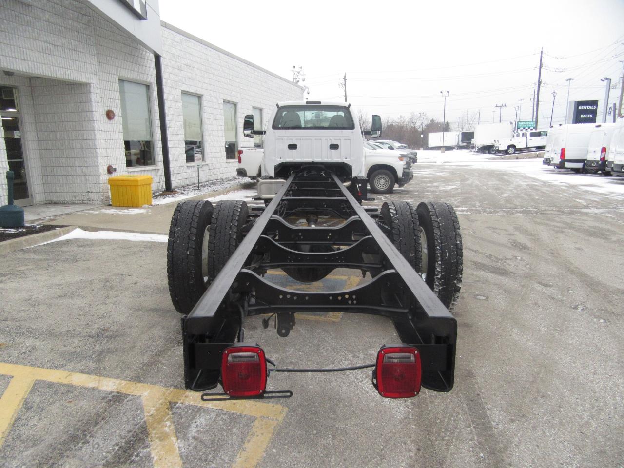 2022 Ford F-750 DIESEL CAB & CHASSIS Photo